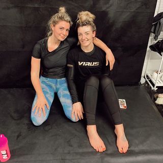 Leah McCourt feet photo 10