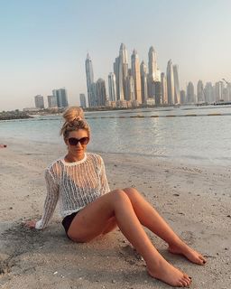 Leah McCourt feet photo 12