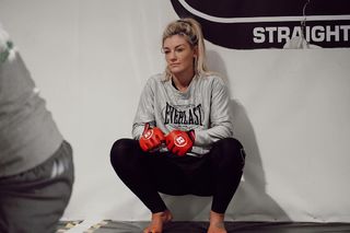 Leah McCourt feet photo 10
