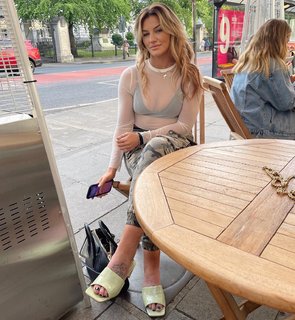 Leah McCourt feet photo 17