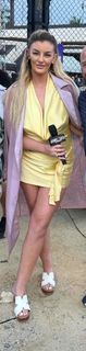 Leah McCourt feet photo 8