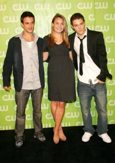 Leah Pipes feet photo 20