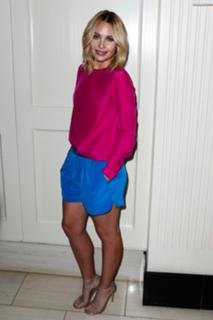 Leah Pipes feet photo 5