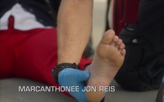 Leah Pipes feet photo 2