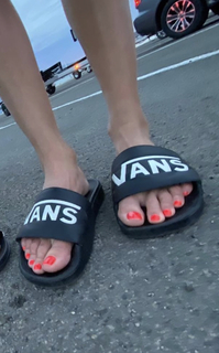 Leah Pritchett feet photo 2