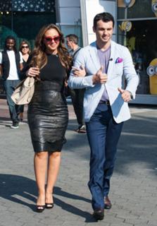Leah Remini feet photo thumbnail