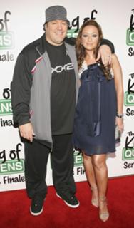 Leah Remini feet photo thumbnail