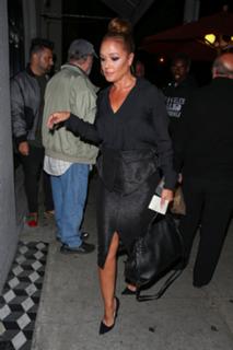 Leah Remini feet photo thumbnail