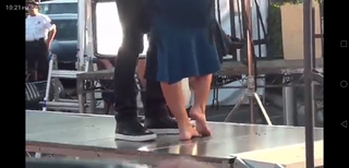Leah Remini feet photo thumbnail