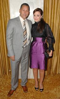 Leah Remini feet photo thumbnail