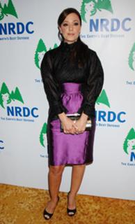 Leah Remini feet photo thumbnail