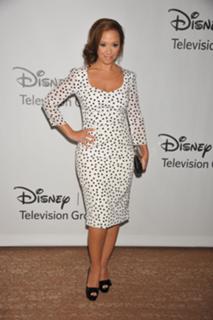 Leah Remini feet photo thumbnail