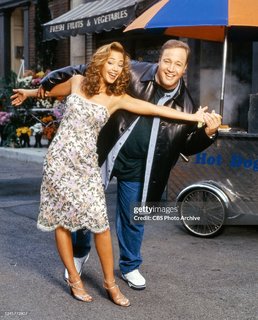 Leah Remini feet photo thumbnail