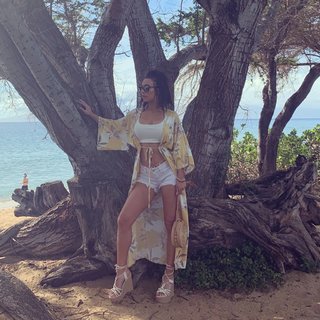 Leah Van Dale feet photo thumbnail