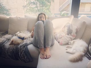 Leah Van Dale feet photo thumbnail