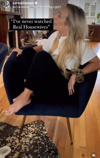 Leah Van Dale feet photo thumbnail