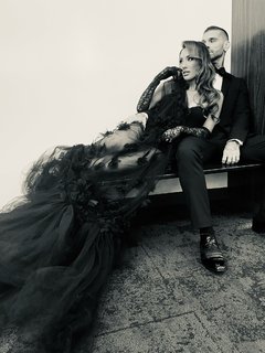 Leah Van Dale feet photo thumbnail