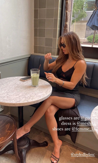 Leah Van Dale feet photo thumbnail