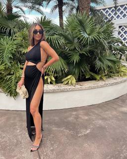 Leah Van Dale feet photo thumbnail