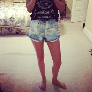 Leanne Lapp feet photo 6