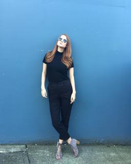 Leanne Lapp feet photo 6