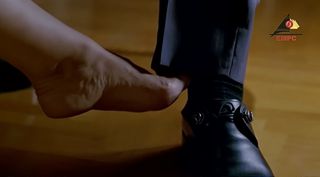 Lebleba feet photo 2