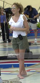 Lee Ann Womack feet photo 1