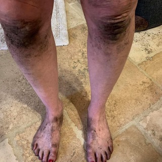 Lee Ann Womack feet photo 3