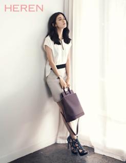 Lee Bo-young feet photo 14