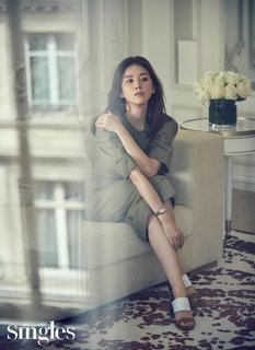 Lee Bo-young feet photo 18