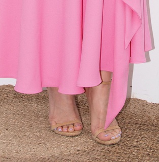Lee Bo-young feet photo 6