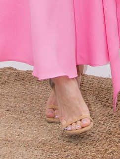 Lee Bo-young feet photo 5