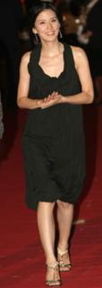 Lee Bo-young feet photo 18