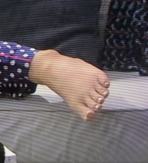 Lee Bo-young feet photo 6