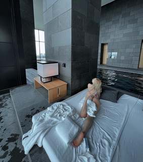 Lee Chae-rin feet photo 13
