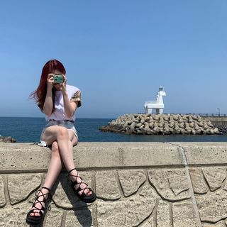 Lee Chae-ryeong feet photo 2