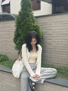 Lee Chae-ryeong feet photo 19