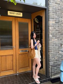 Lee Chae-ryeong feet photo 6