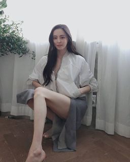 Lee Da-hee feet photo 7