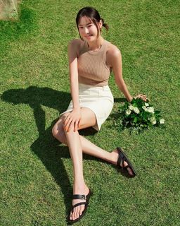 Lee Da-hee feet photo 3