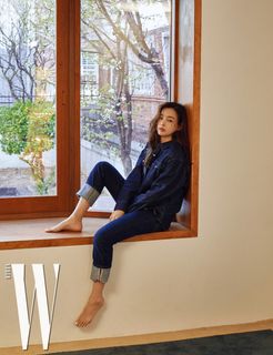 Lee Hanee feet photo 17