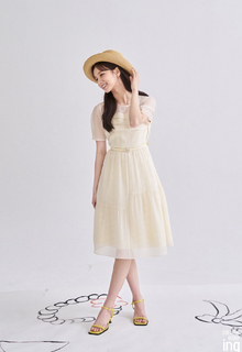 Lee Hyeri feet photo 9