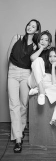Lee Hyeri feet photo 18
