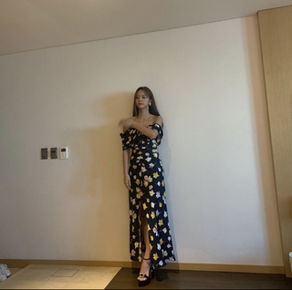 Lee Hyeri feet photo 14