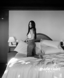 Lee Hyeri feet photo 6