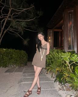 Lee Hyeri feet photo 1