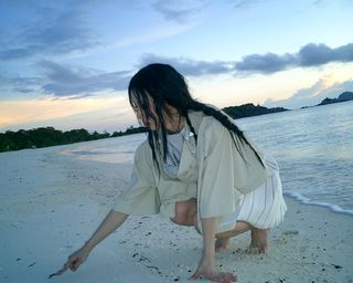Lee Hyeri feet photo 19