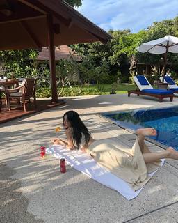 Lee Hyeri feet photo 13
