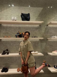Lee Hyeri feet photo 15