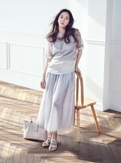 Lee Ji-ah feet photo 16